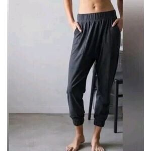 lunya Charcoal Gray Elastic Waist Jogger Pajama Pants